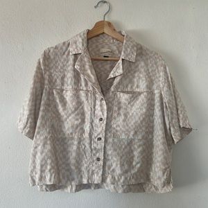 Universal Threads Button up- Small